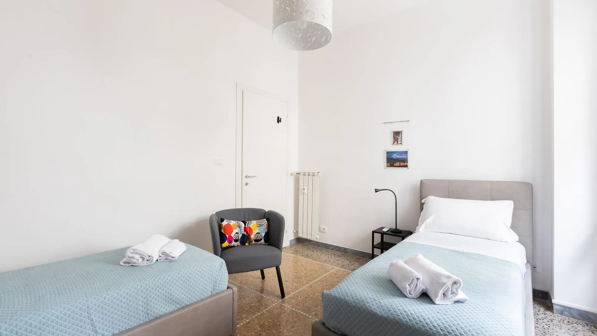 Macedonia 30 Bright Flat Daire Roma