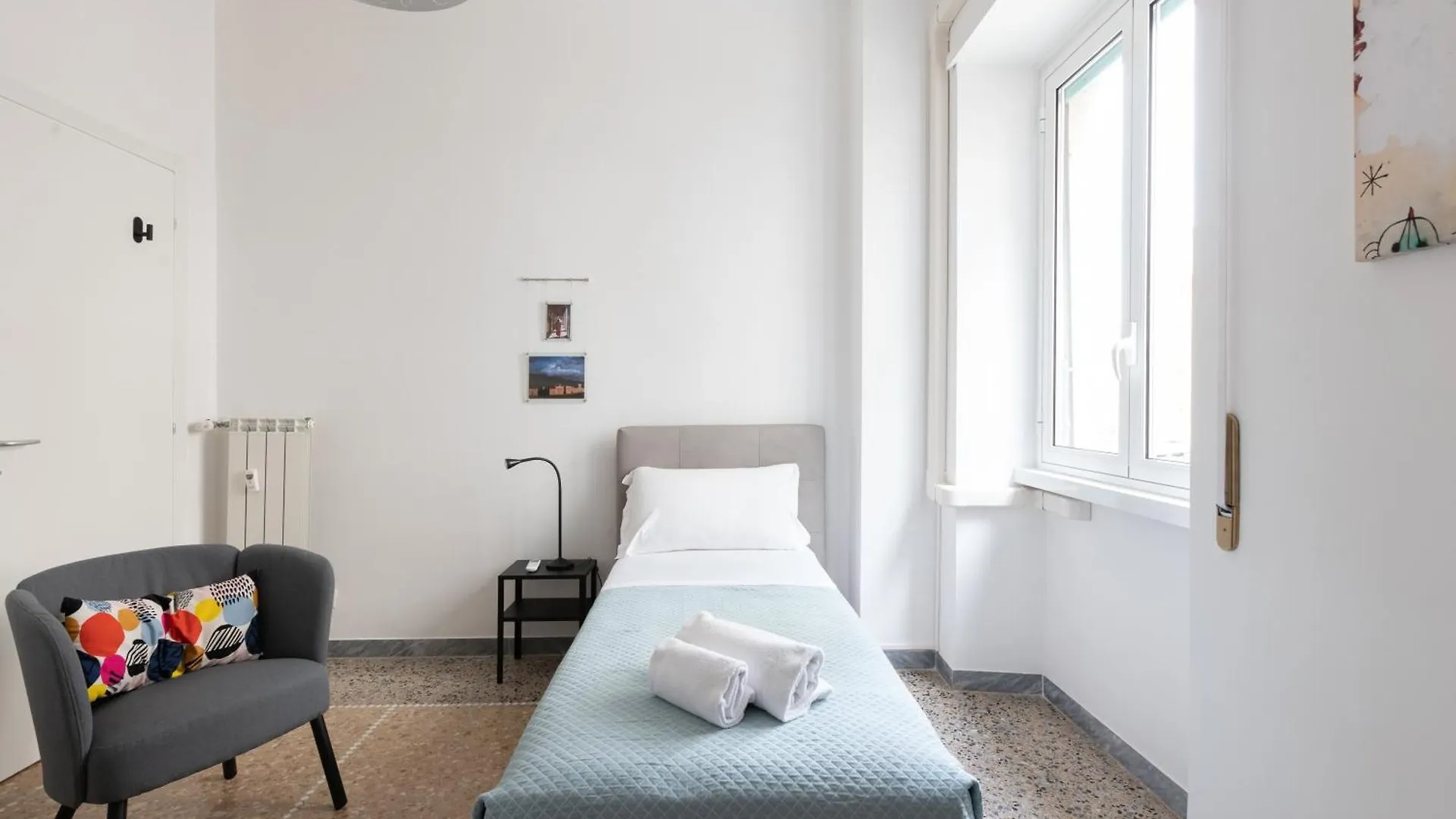 Macedonia 30 Bright Flat Daire Roma İtalya